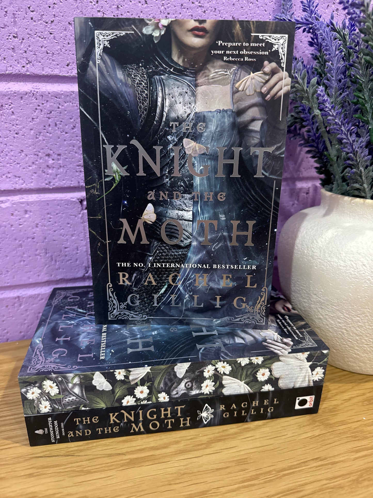 The knight and the Moth- Rachel Gillig (sprayed edges)