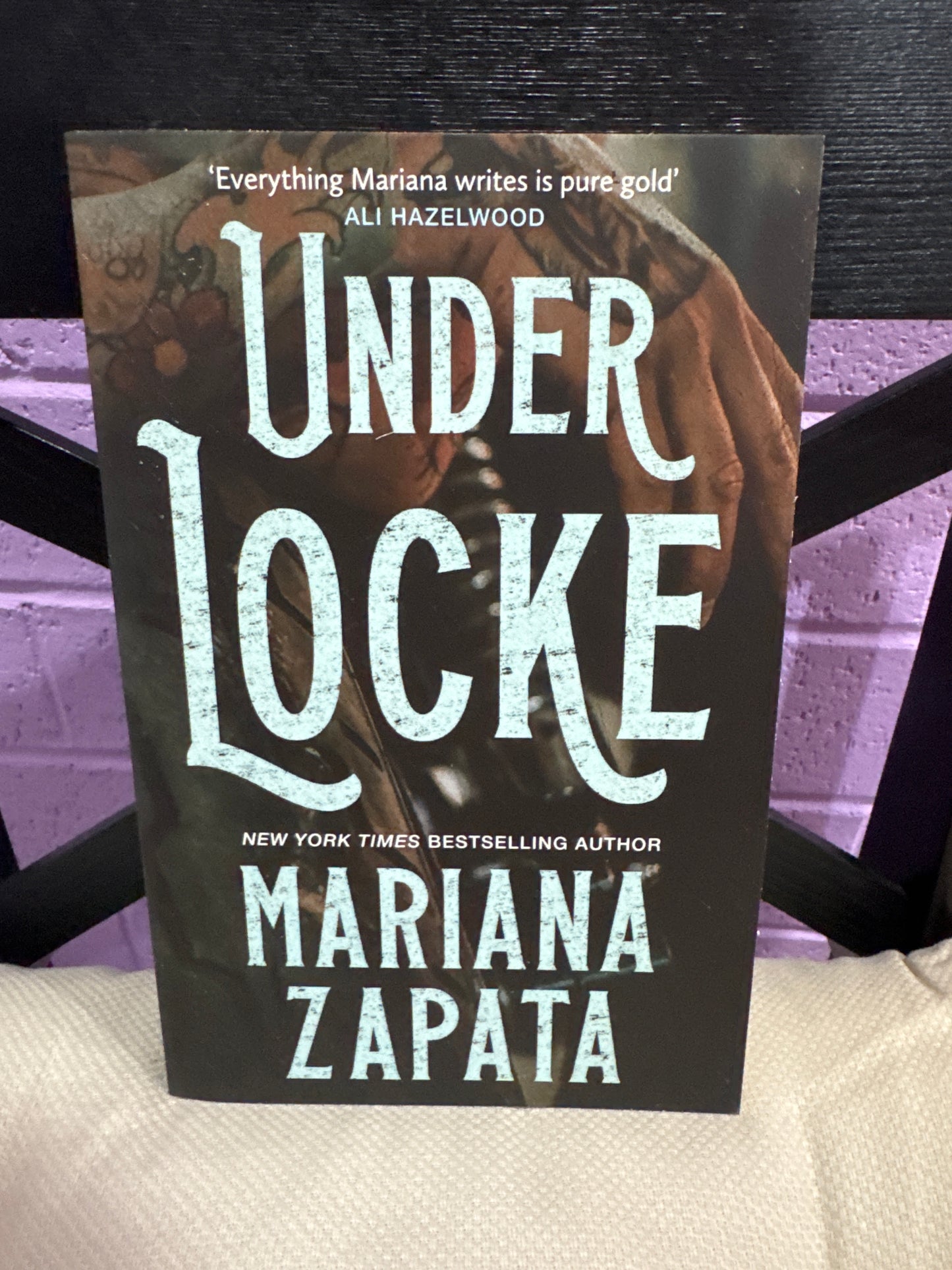 Under Locke- Mariana Zapata