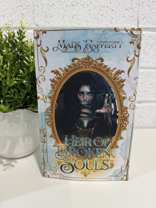 Heir of broken souls - Mads Rafferty