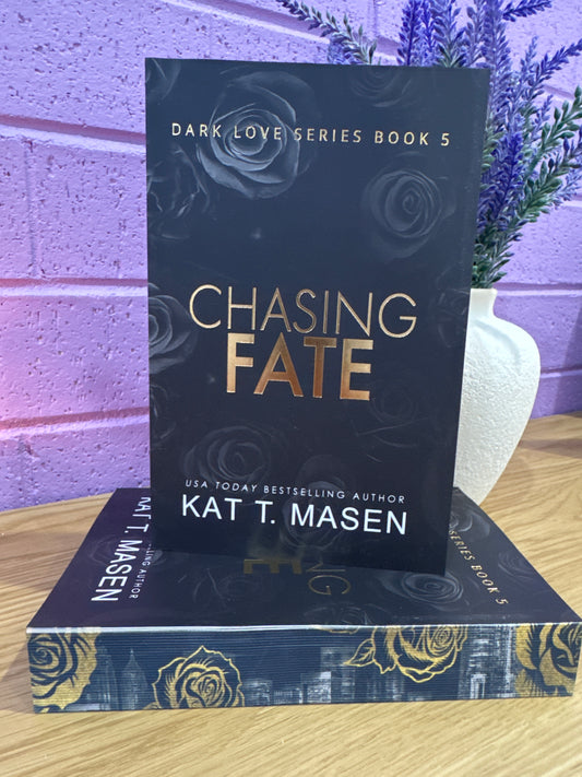 Chasing Fate - Kat T. Masen