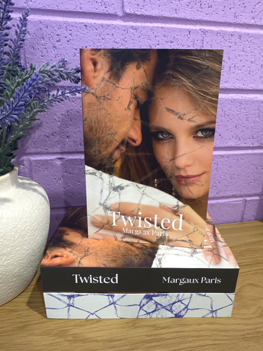Twisted - Margaux Paris