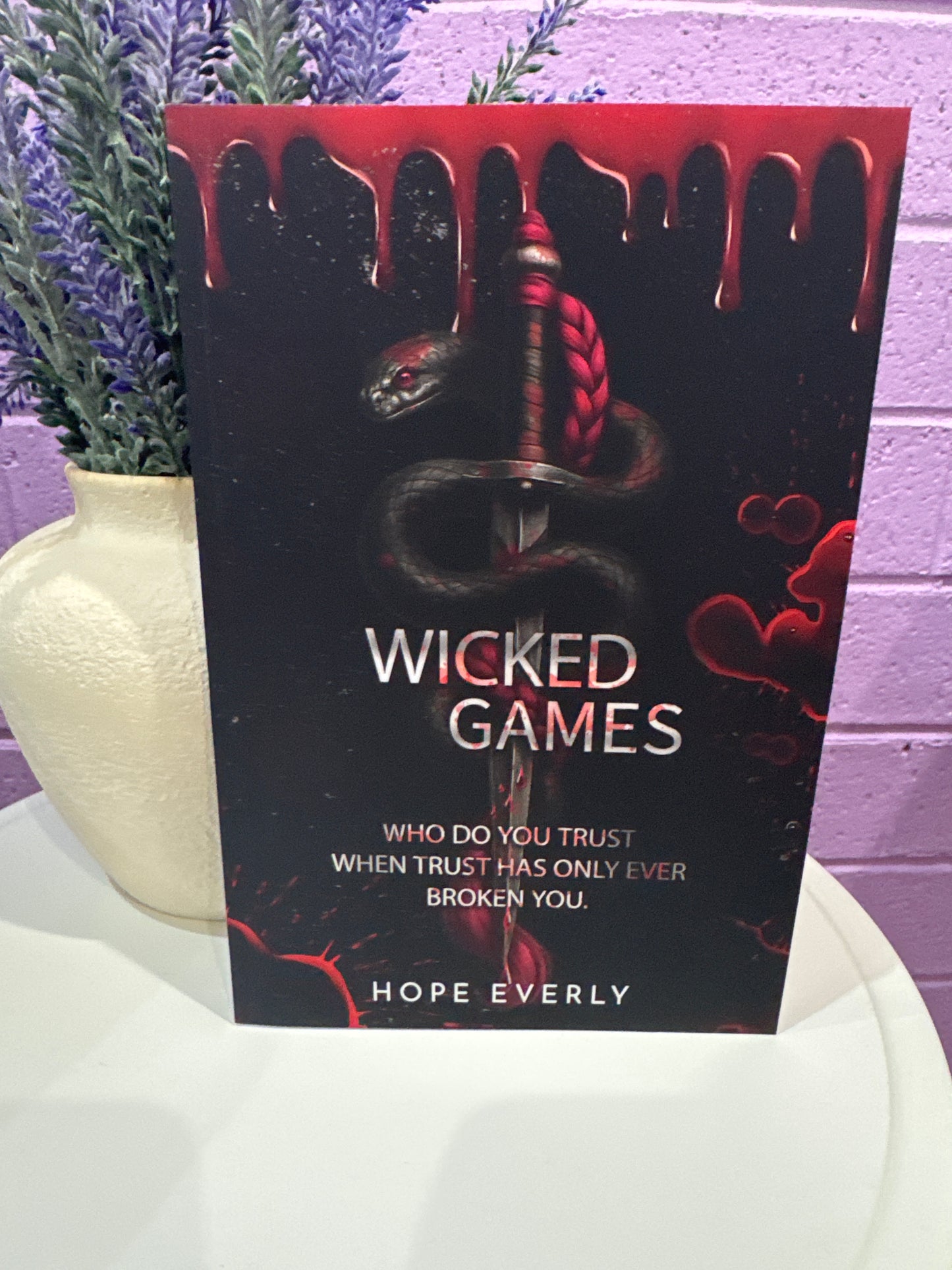 Wicked games - Hope Everly