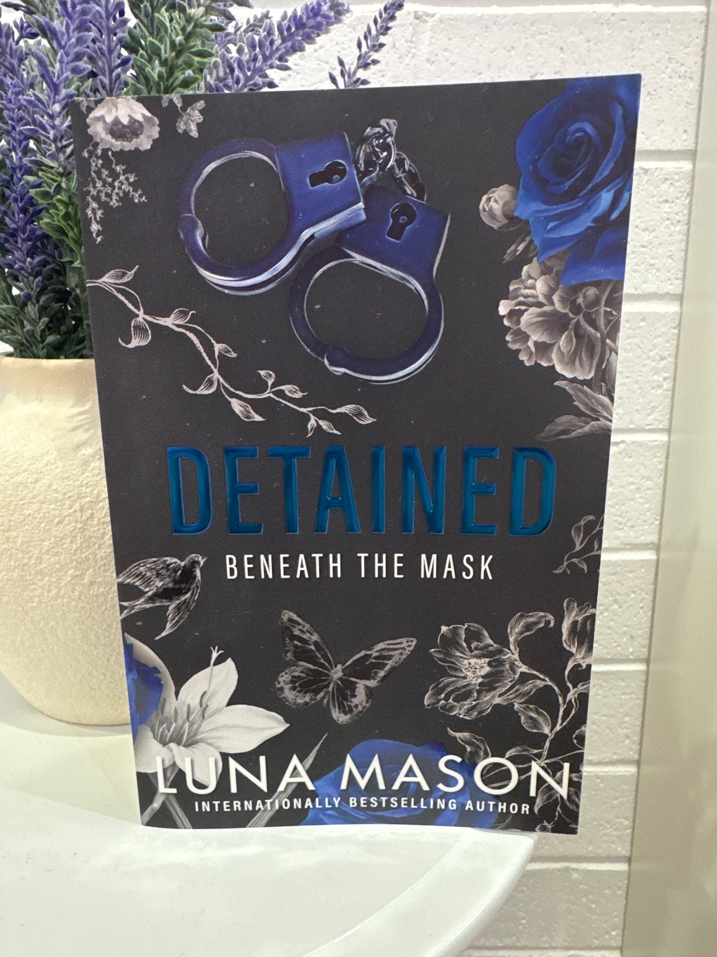 Detained - Luna Mason